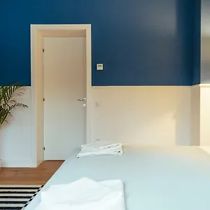 https://boutique-luxury-flats-la-casa-di-dolce-vita.bucharesthotelsnow.com