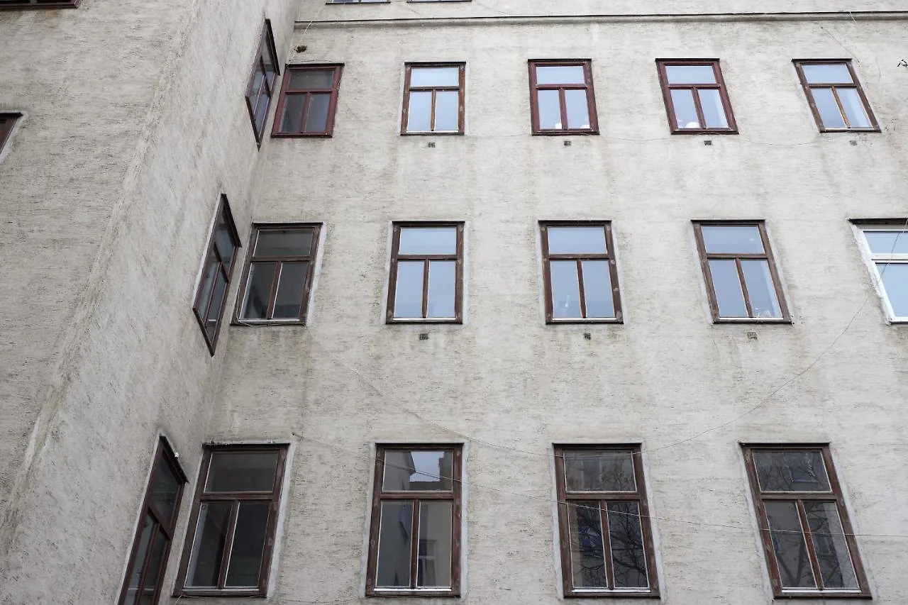 Nice Studio Close To Metro III Viena Apartamento