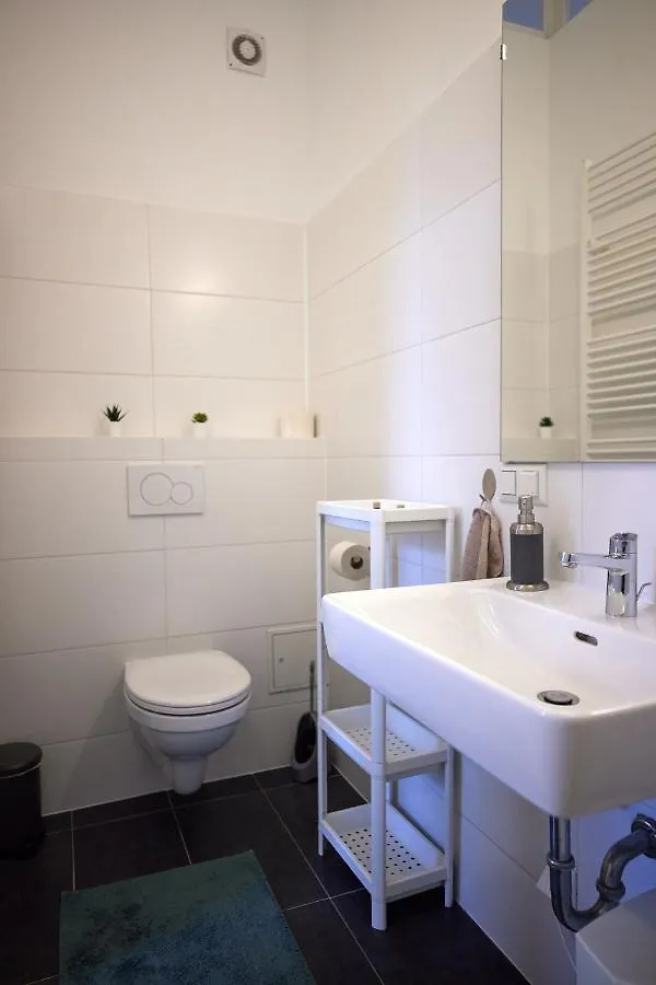 Nice Studio Close To Metro III Viena 0*,  Austria